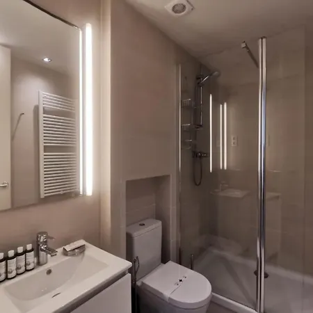 Luxury 2br Location Barcelona